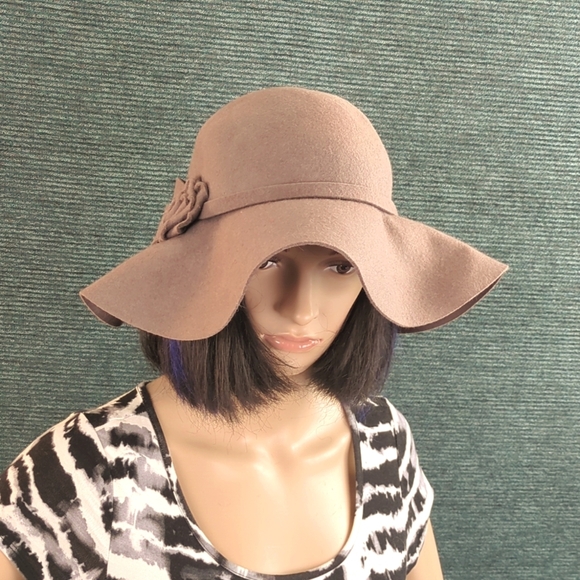 Cost Plus World Market Wool Felt Floppy Hat With Flower On Hatband - Picture 8 of 16